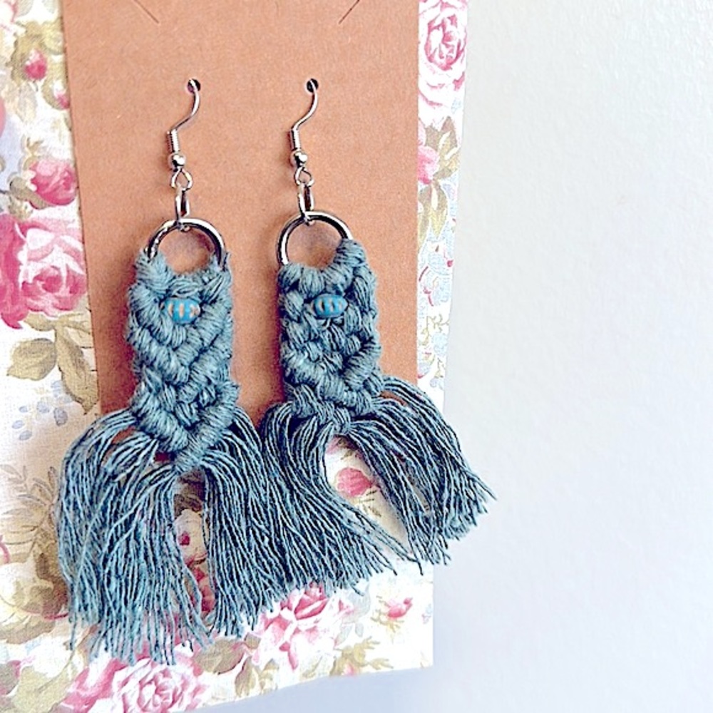 🏹BoHeMiAn EaRrInGs 🏹 »-»MaCrÄmË wOvEn FiBeR aRtWoRk«—« bOhO sTyLe|| by Laney